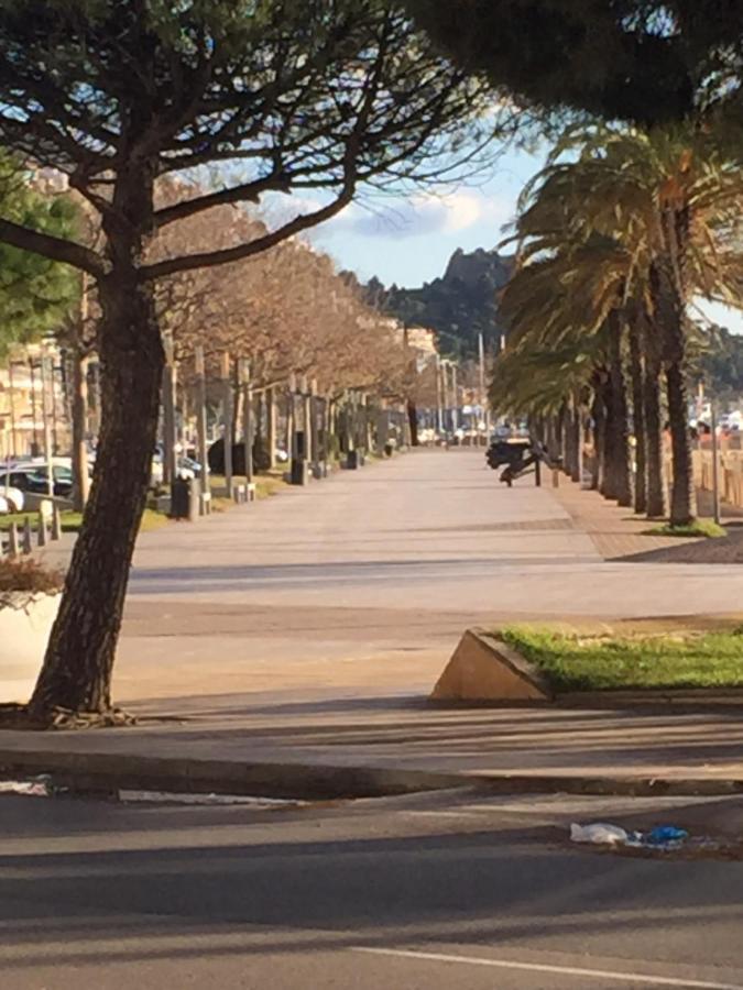 Appartement Standing 58M Plage A 3Mn En Voiture Roses Exteriér fotografie