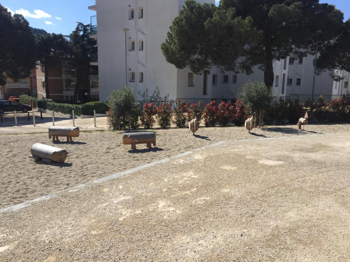 Appartement Standing 58M Plage A 3Mn En Voiture Roses Exteriér fotografie