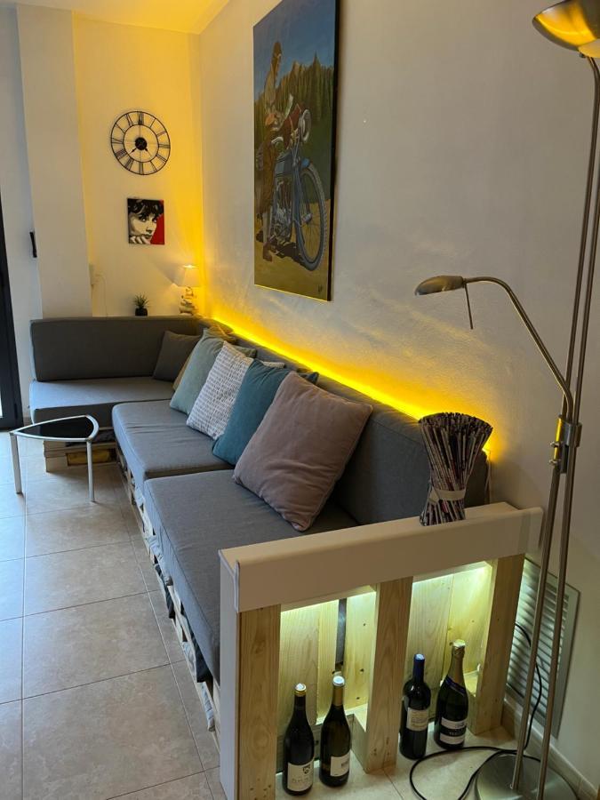 Appartement Standing 58M Plage A 3Mn En Voiture Roses Exteriér fotografie